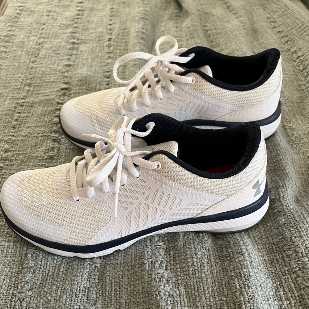 Under armour training / running shoes